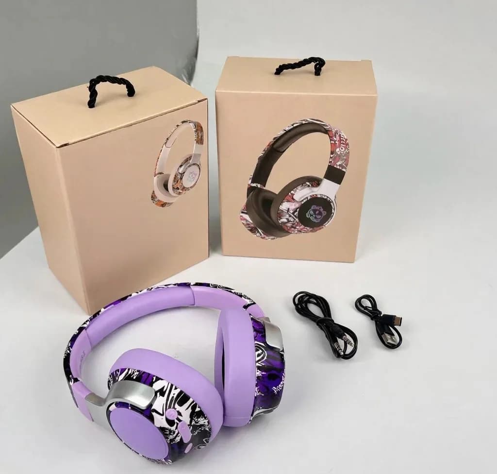 Fones de Ouvido Sem Fio Over-Ear Graffiti com Rádio FM e Longa Duração da Bateria