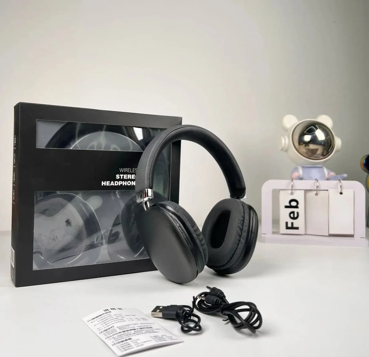 Fone de Ouvido Sem Fio Over-Ear com Bluetooth 5.4 e Longa Duração da Bateria