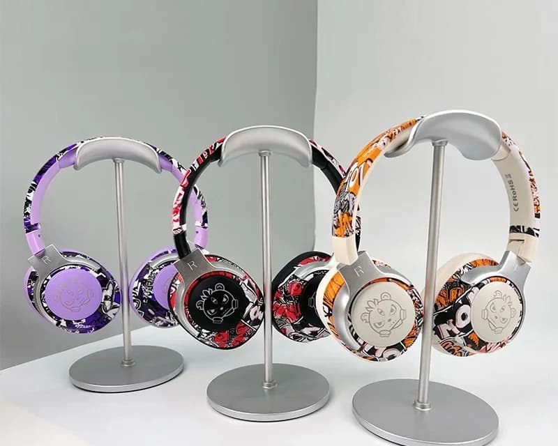 Fone de Ouvido Bluetooth Over-Ear com Grafite, Luzes RGB e Microfone