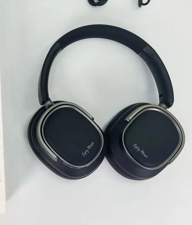 Fones de Ouvido Bluetooth Retro Circum-auriculares com Cancelamento Ativo de Ruído