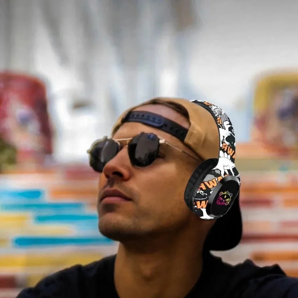 Fones de Ouvido Bluetooth Over-Ear com Rádio FM e Luzes LED