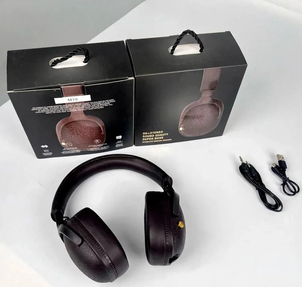 Fones de Ouvido Sem Fio Over-Ear Retrô com Carregamento Type-C e Slot para Cartão TF