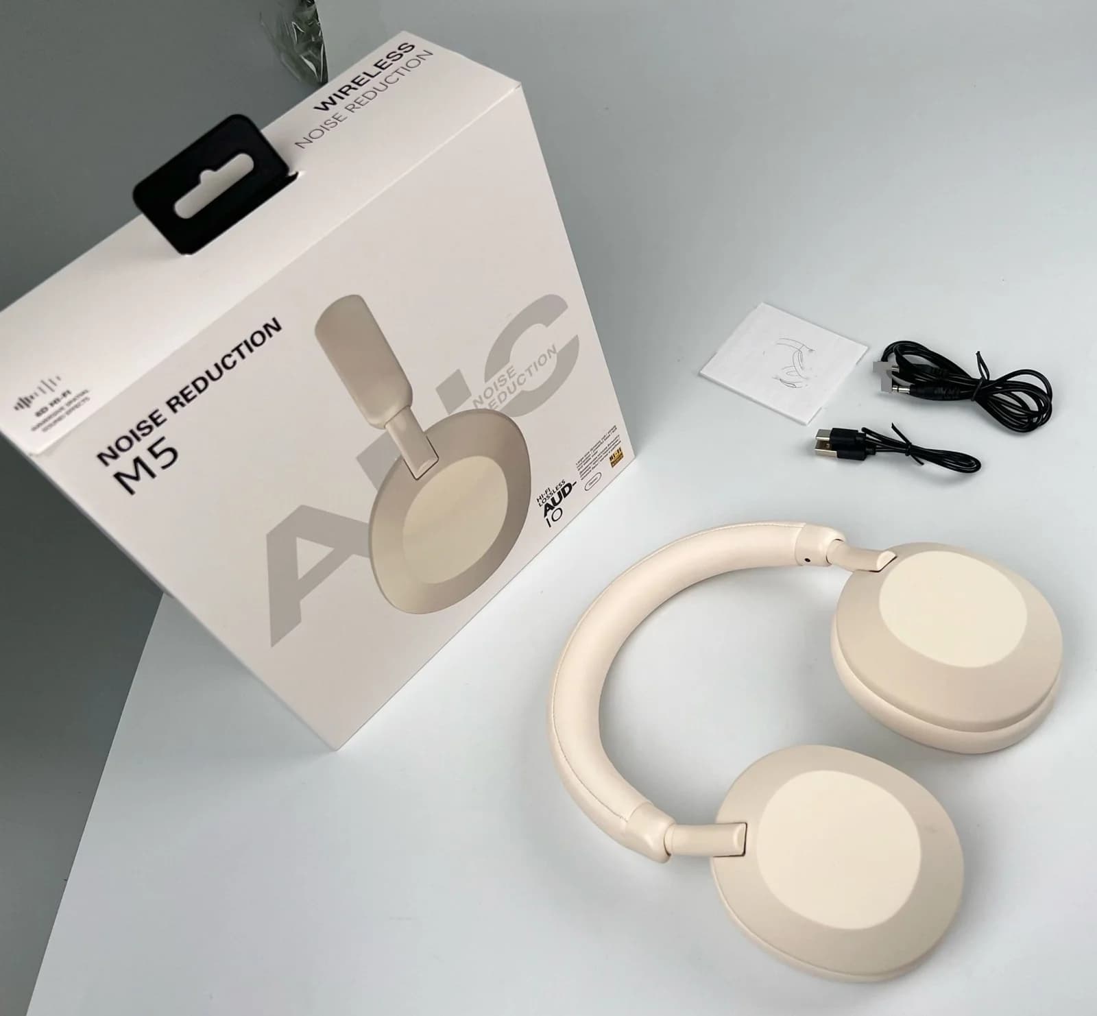 Fones de Ouvido Bluetooth Sem Fio Over-Ear com Cancelamento Ativo de Ruído (ANC)